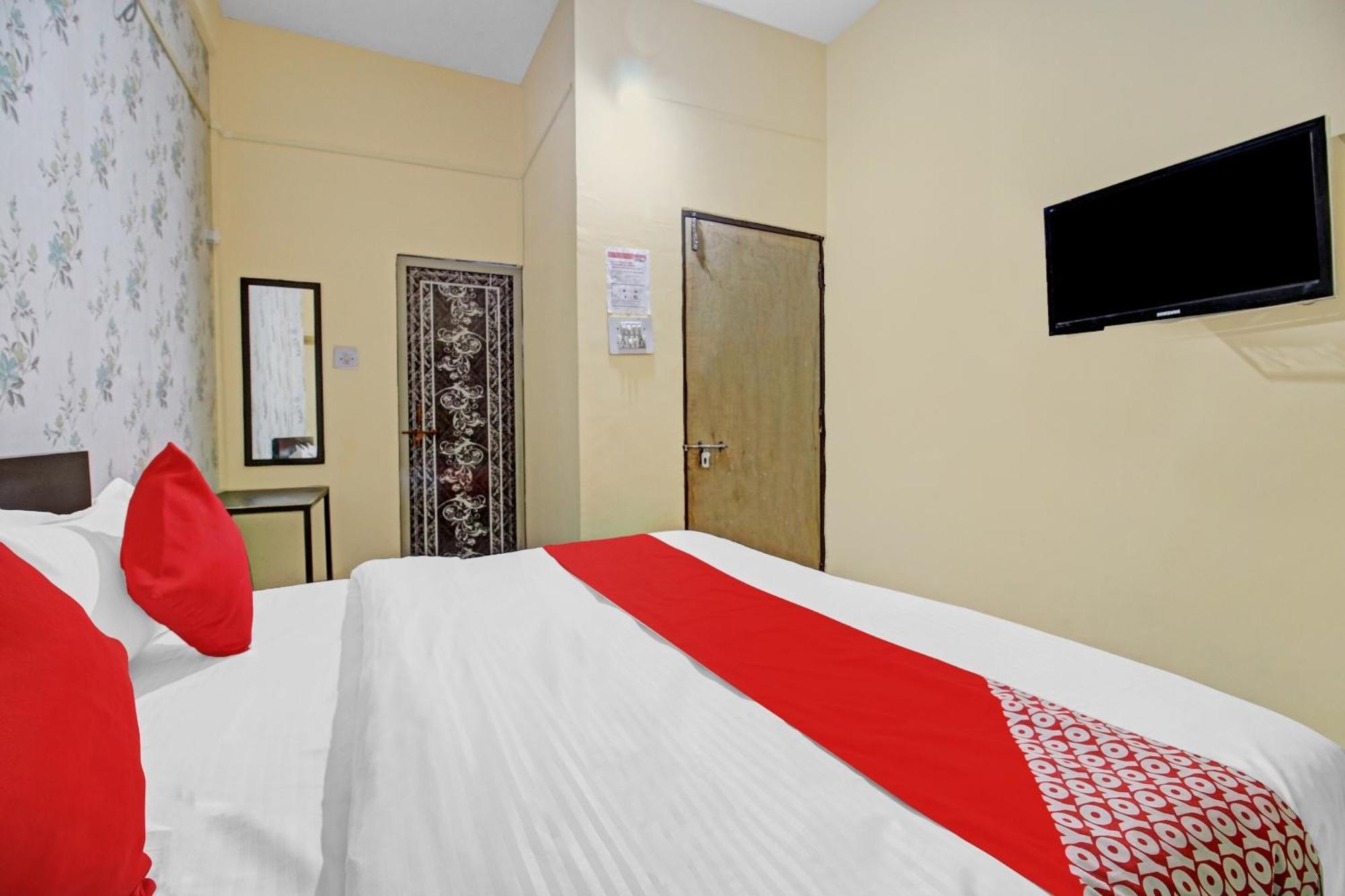 Hotel O Red N Blue Bhopal Exteriör bild